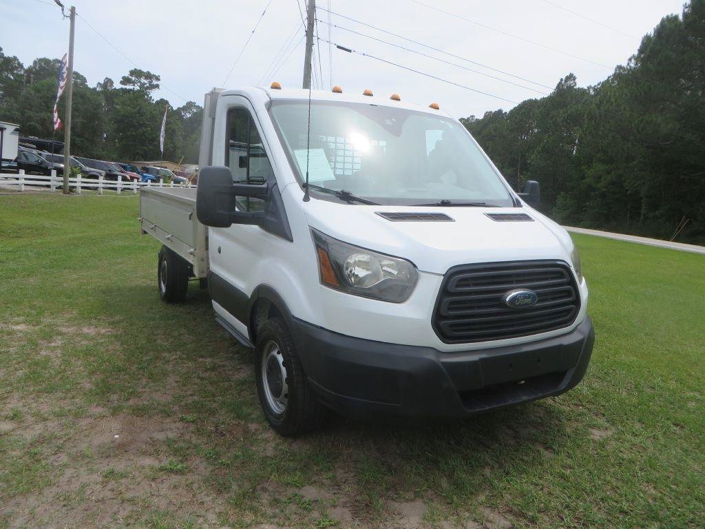 Used 2018 Ford Transit 250 138 RWD image 4