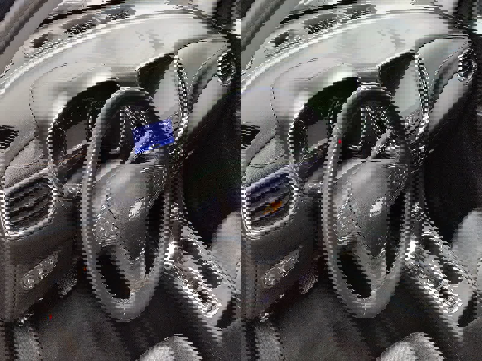 Used 2021 Chevrolet Equinox Premier w/ LPO, Floor Liner Package image 10