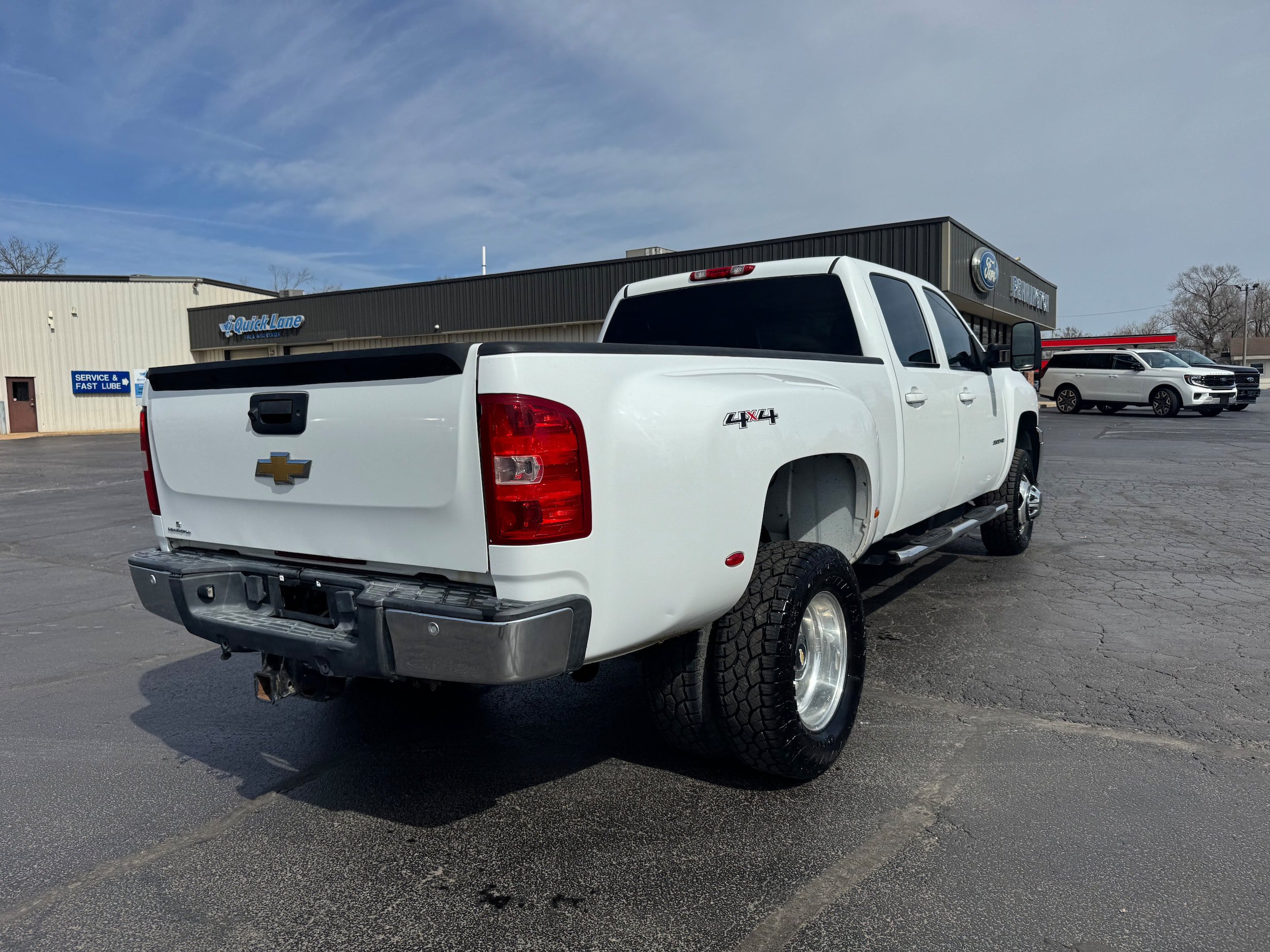 Used 2014 Chevrolet Silverado 3500 LTZ w/ LTZ Plus Package AWD/4WD image 5