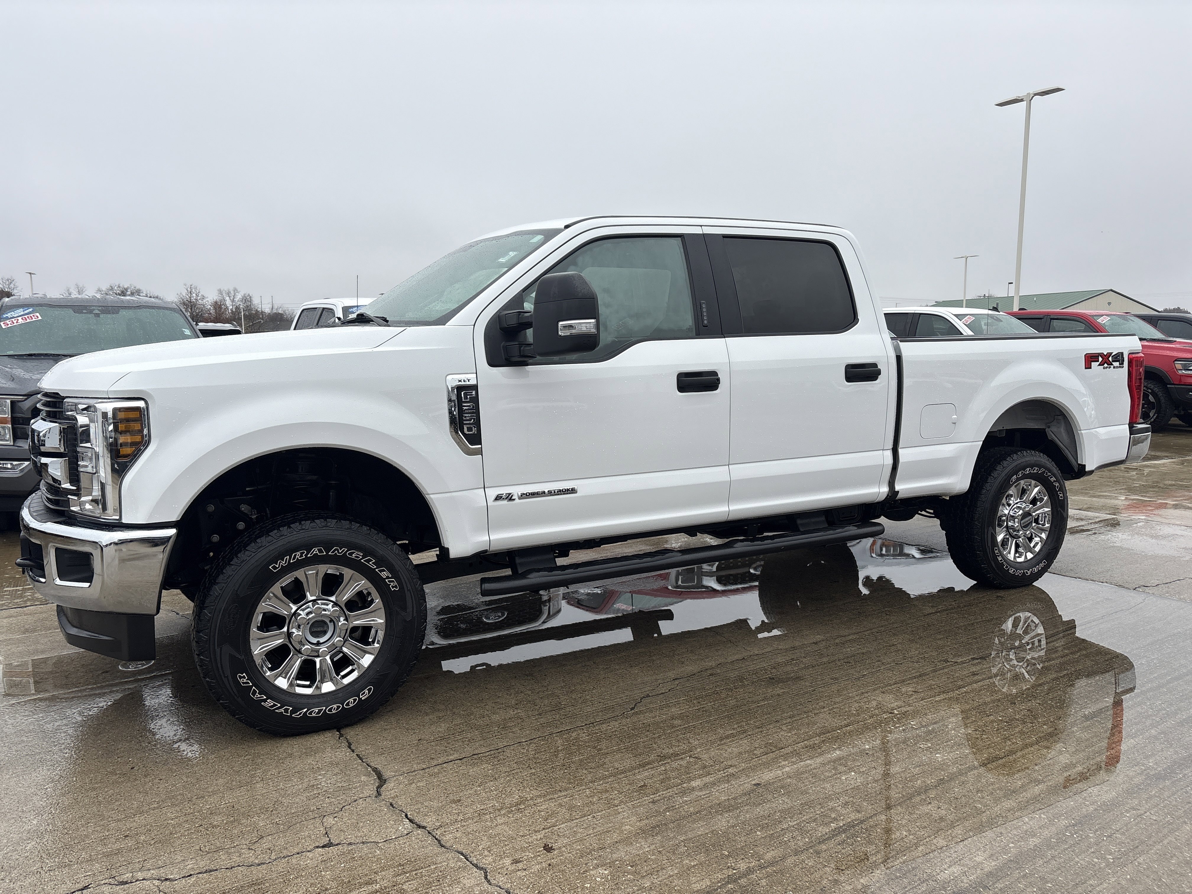 Used 2019 Ford F250 XLT w/ XLT Value Package image 2