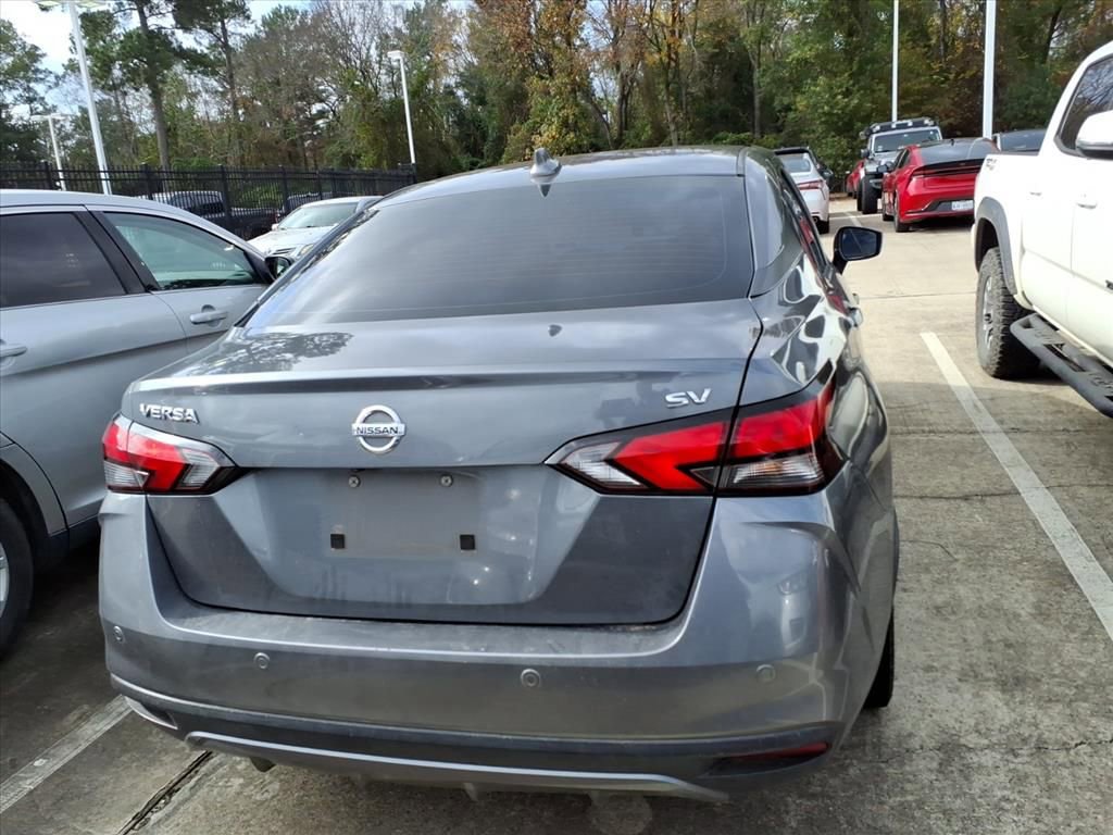 Used 2021 Nissan Versa SV image 10