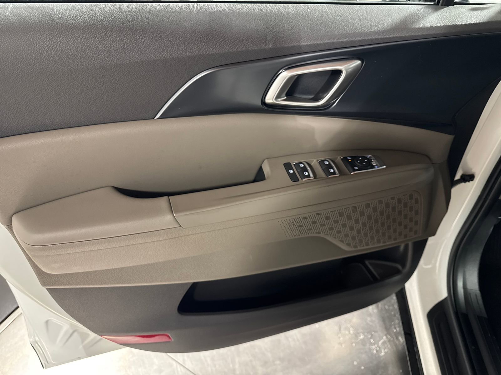 New 2026 Kia Carnival LXS image 13