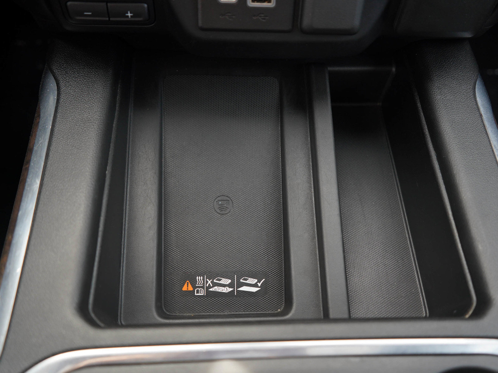Used 2022 GMC Sierra 3500 Denali AWD/4WD image 22