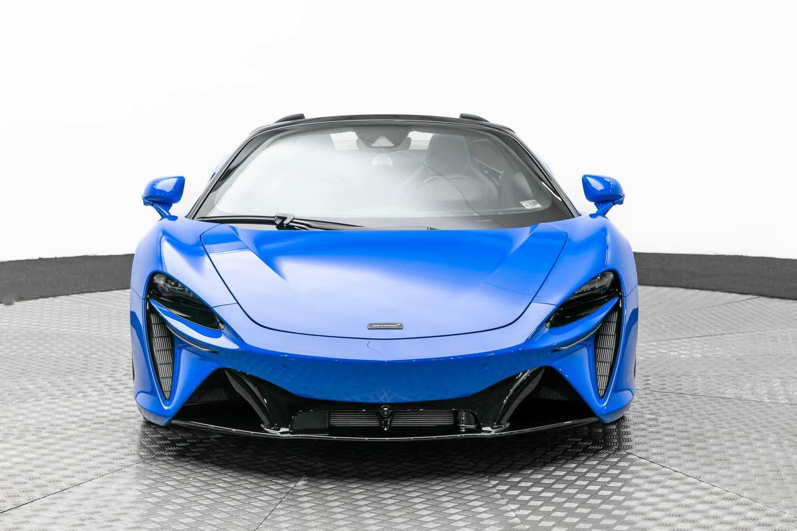 New 2025 McLaren Artura Spider RWD image 6