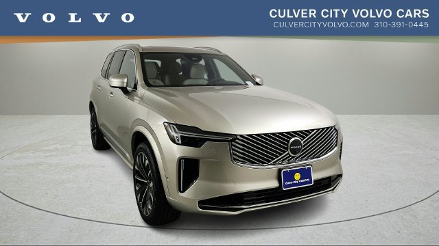 New 2026 Volvo XC90 T8 Plus w/ Protection Package Premier
