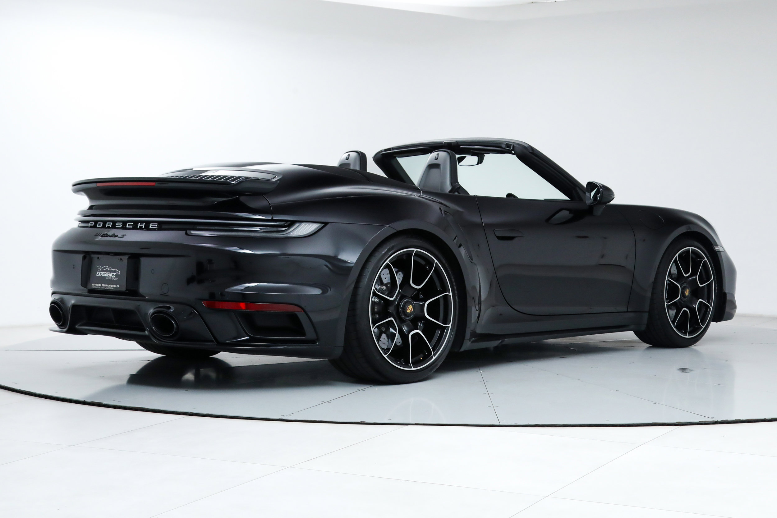 Used 2025 Porsche 911 Turbo S AWD/4WD image 6