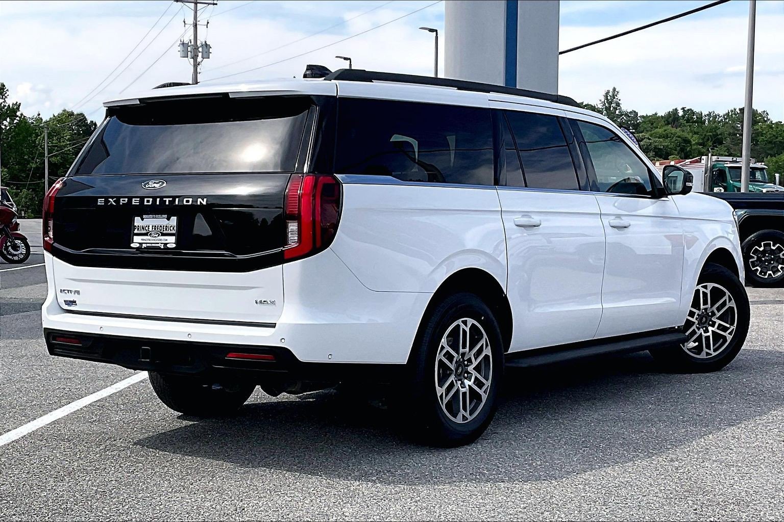 Certified 2025 Ford Expedition Max Active AWD/4WD image 12