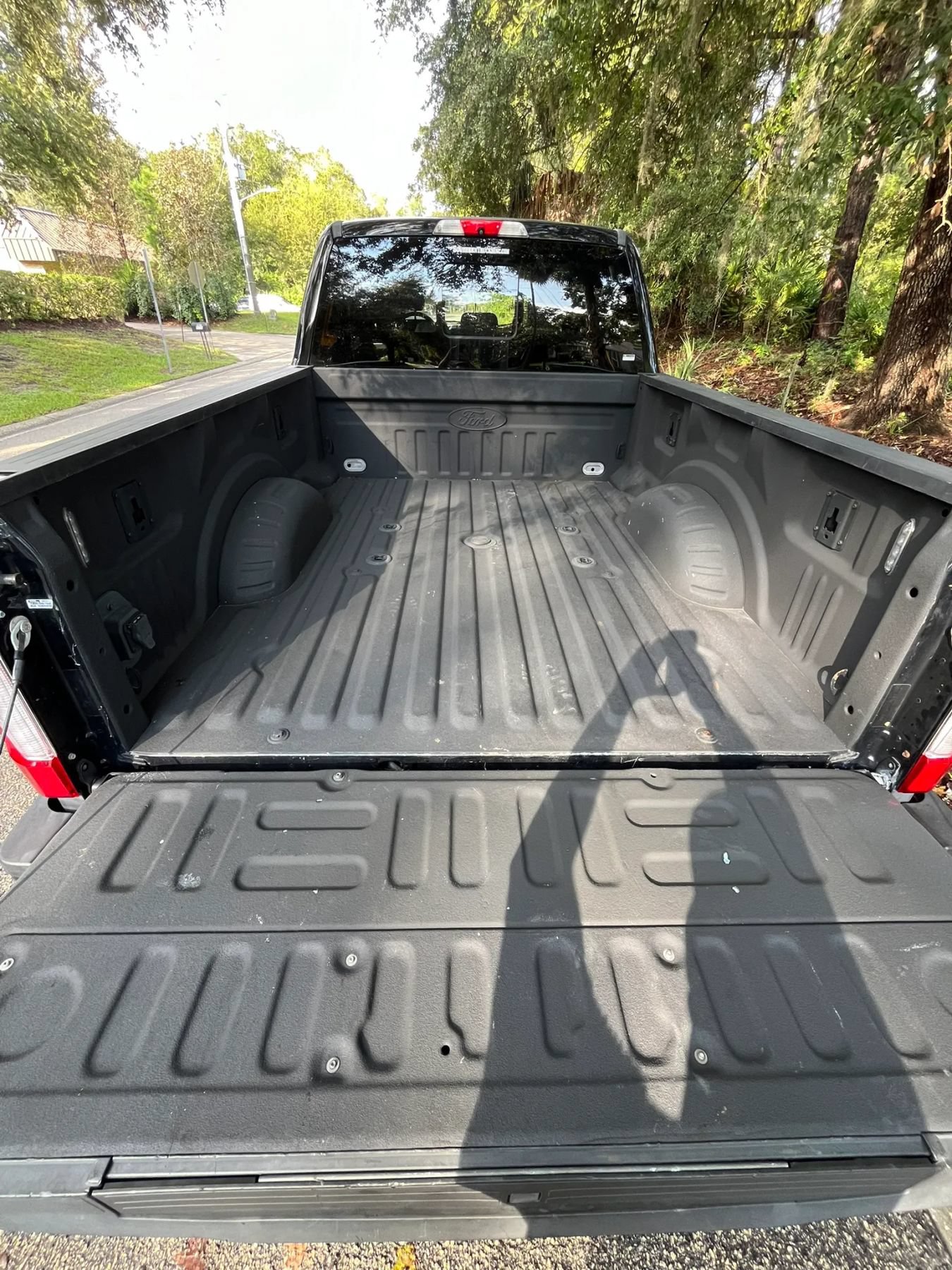 Used 2019 Ford F350 Limited AWD/4WD image 12