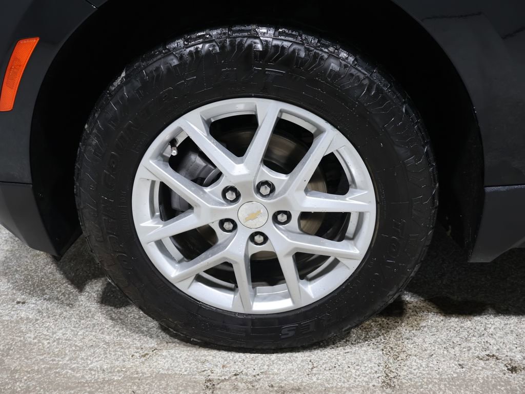 Used 2023 Chevrolet Equinox LT w/ Driver Convenience Package image 7