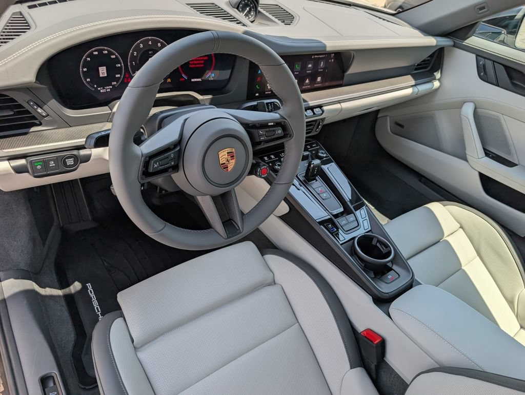 Used 2026 Porsche 911 Targa 4 GTS AWD/4WD image 4