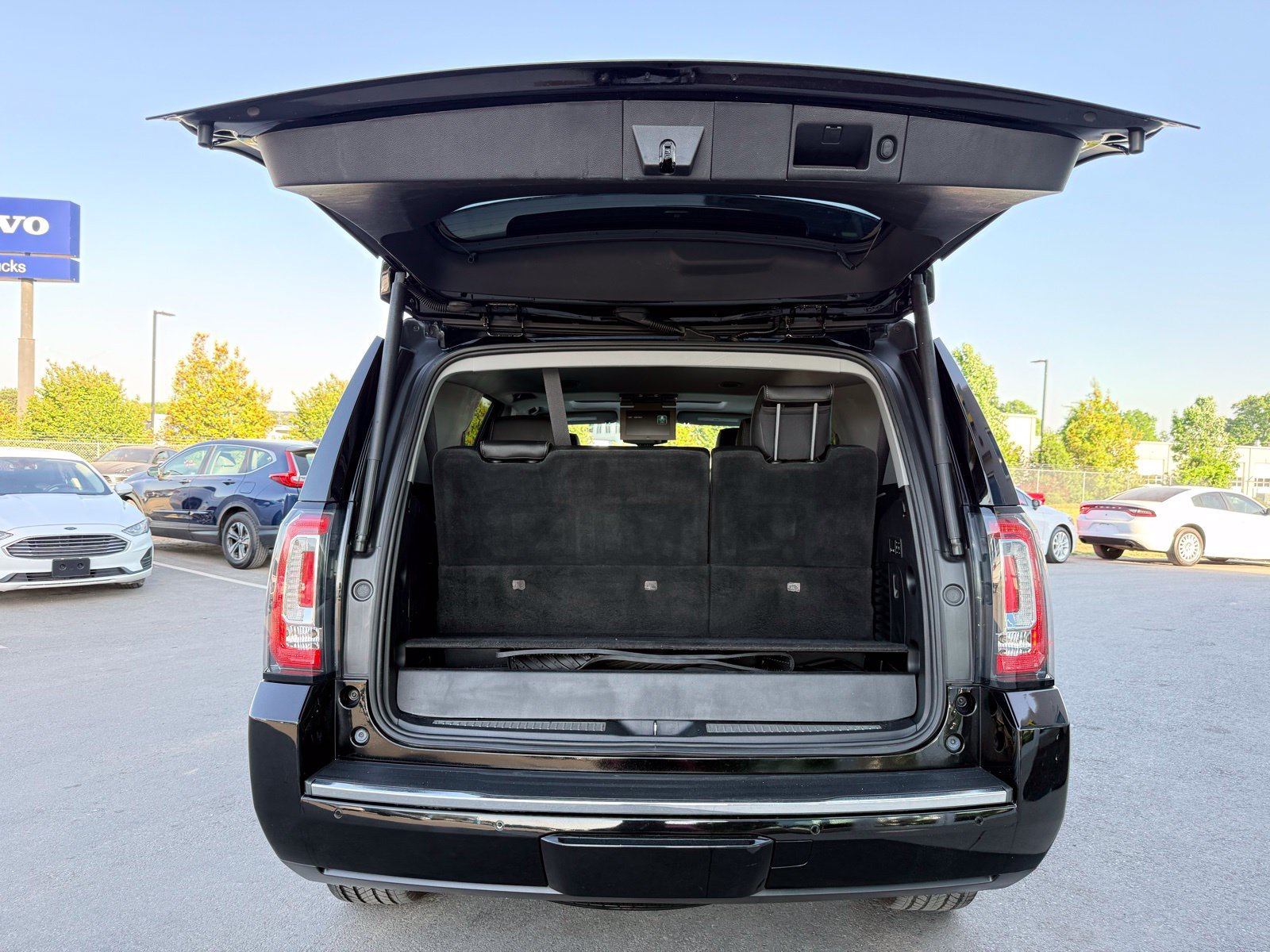 Used 2020 GMC Yukon Denali w/ Denali Ultimate Package AWD/4WD image 53