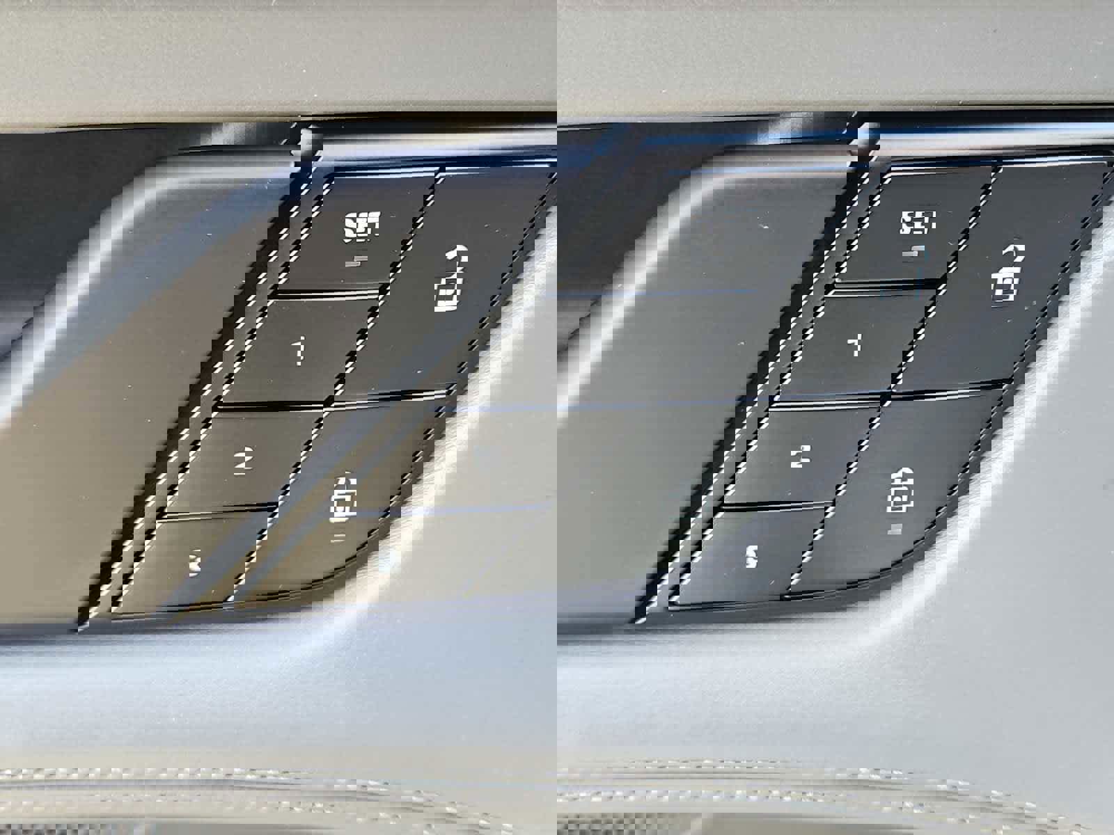 Certified 2022 Porsche Taycan GTS image 13