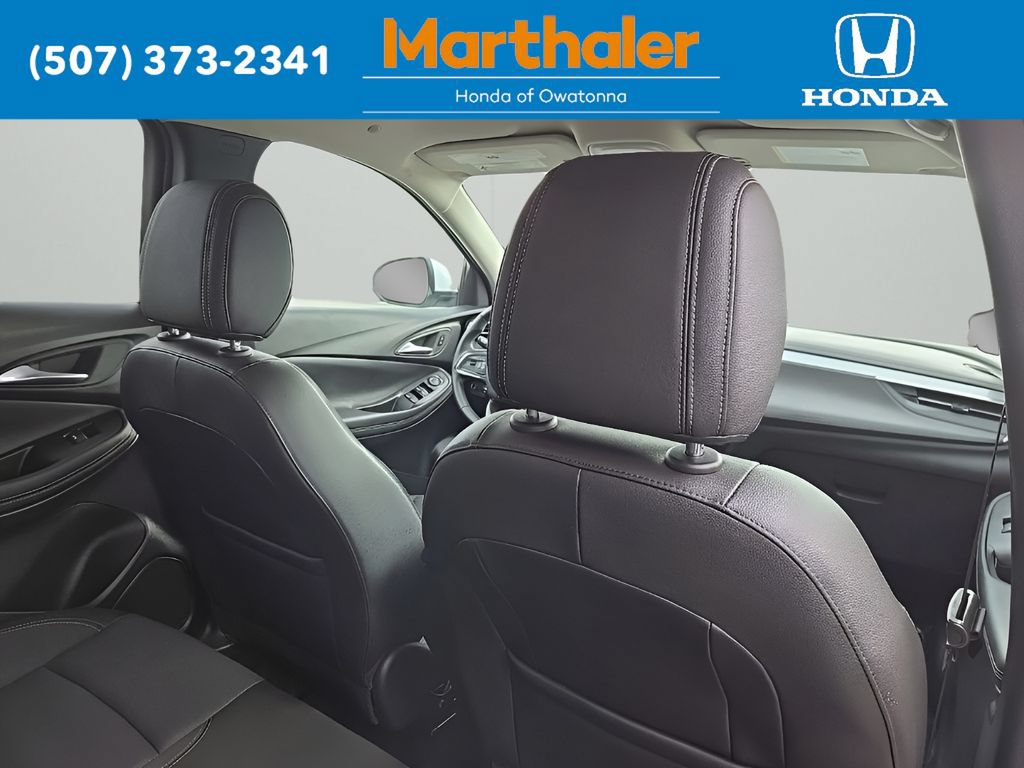 Used 2025 Buick Encore GX Preferred AWD/4WD image 18