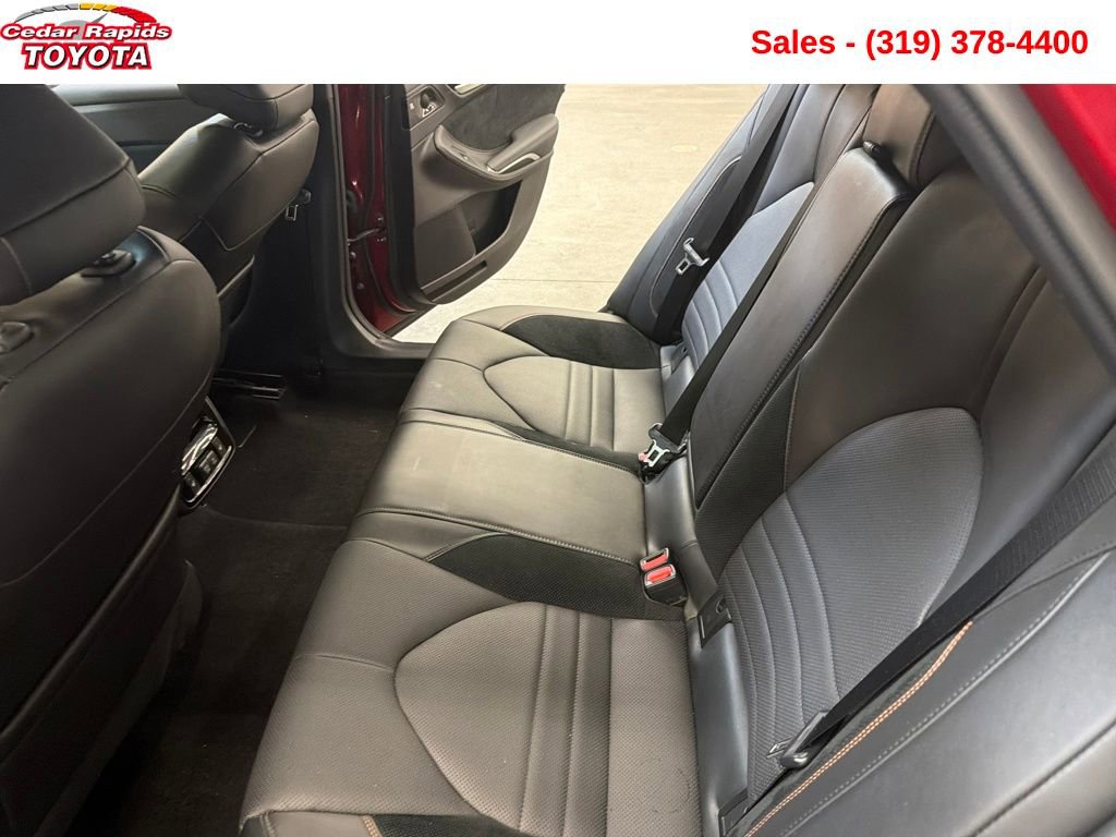 Used 2022 Toyota Avalon Touring image 24