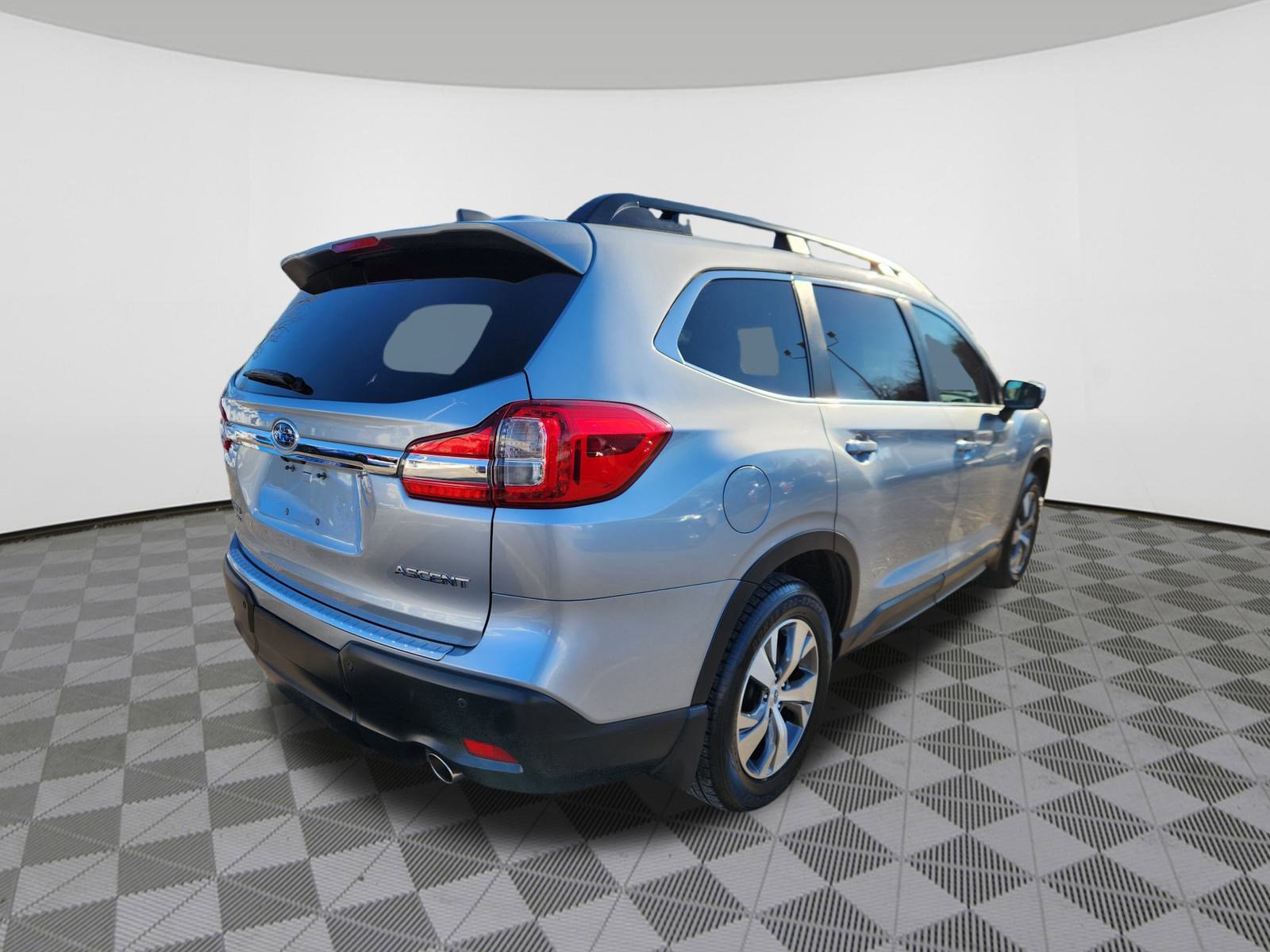 Used 2021 Subaru Ascent Premium w/ Convenience Package image 4