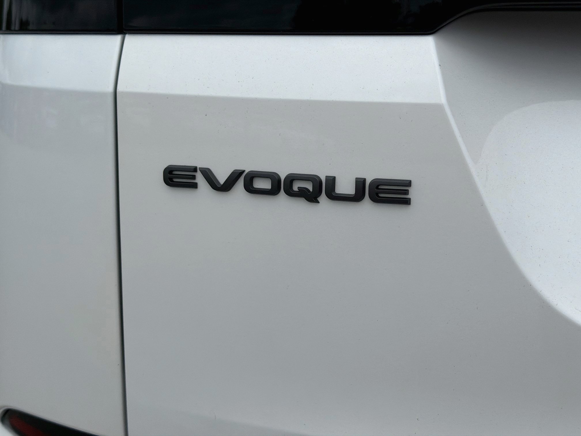 New 2026 Land Rover Range Rover Evoque Hoxton AWD/4WD image 11