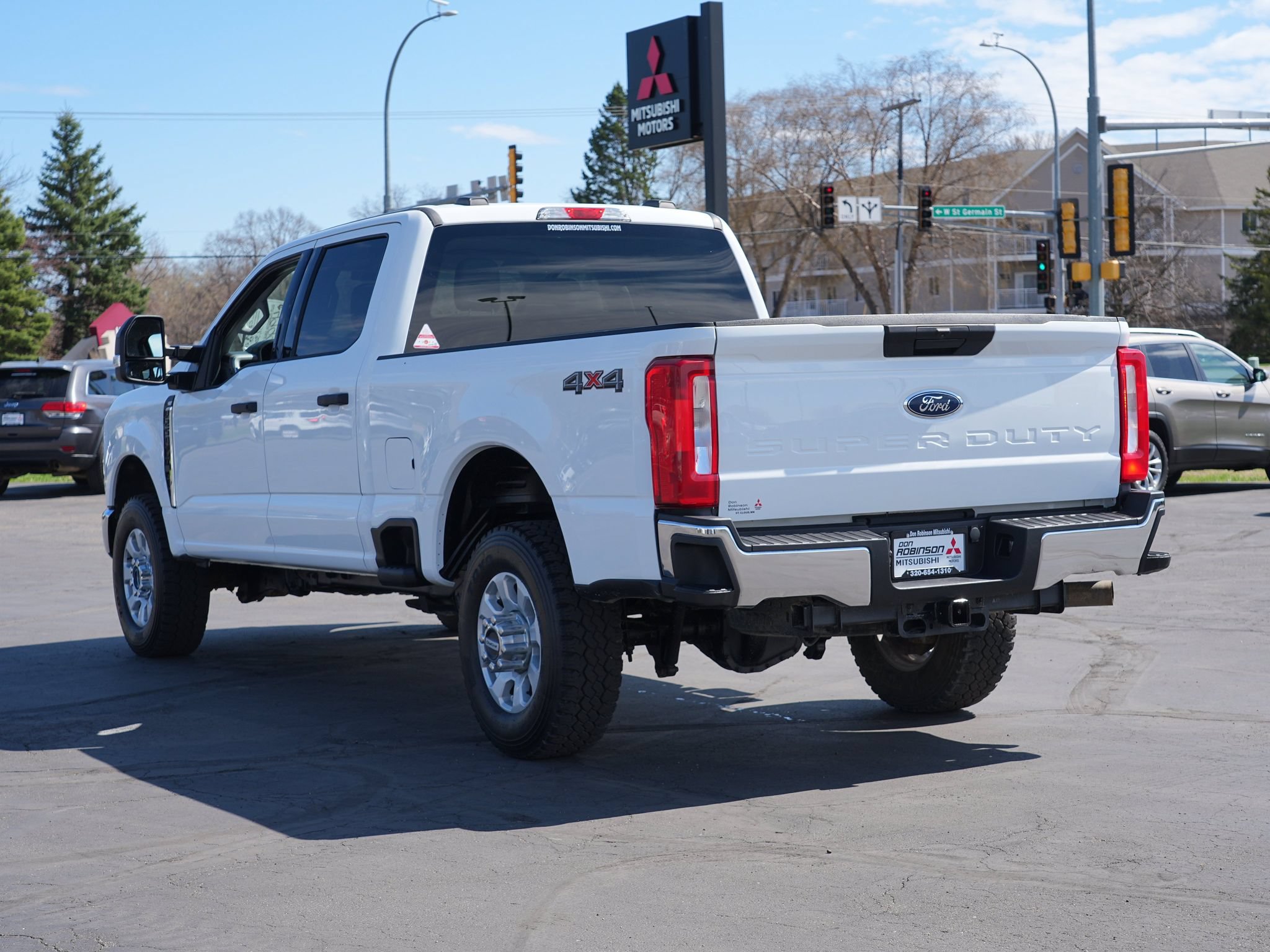 Used 2023 Ford F250 XLT AWD/4WD image 6