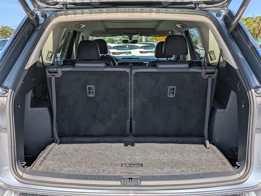 Certified 2023 Volkswagen Atlas SE w/ Panoramic Sunroof Package FWD image 13