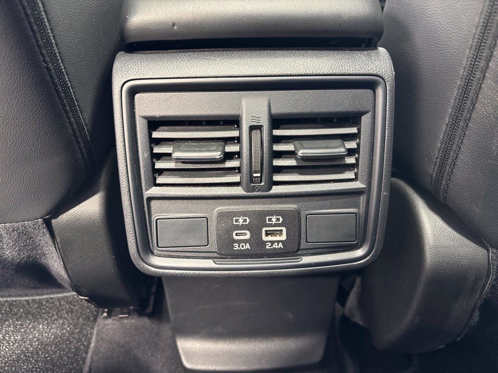 Used 2025 Subaru Forester Premium AWD/4WD image 34