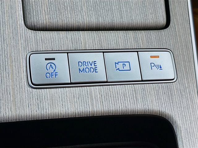Certified 2025 Genesis G80 2.5T Advanced AWD/4WD image 19
