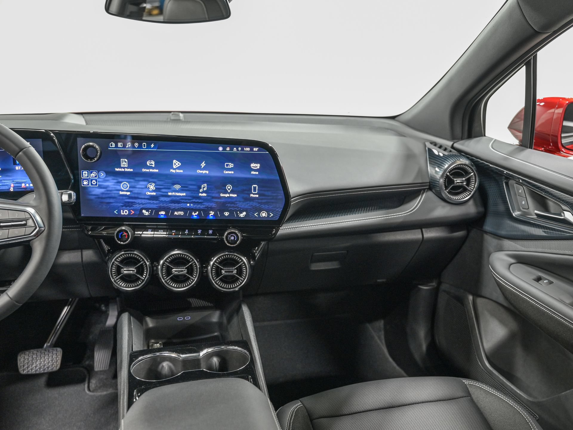 Used 2024 Chevrolet Blazer EV LT AWD/4WD image 29