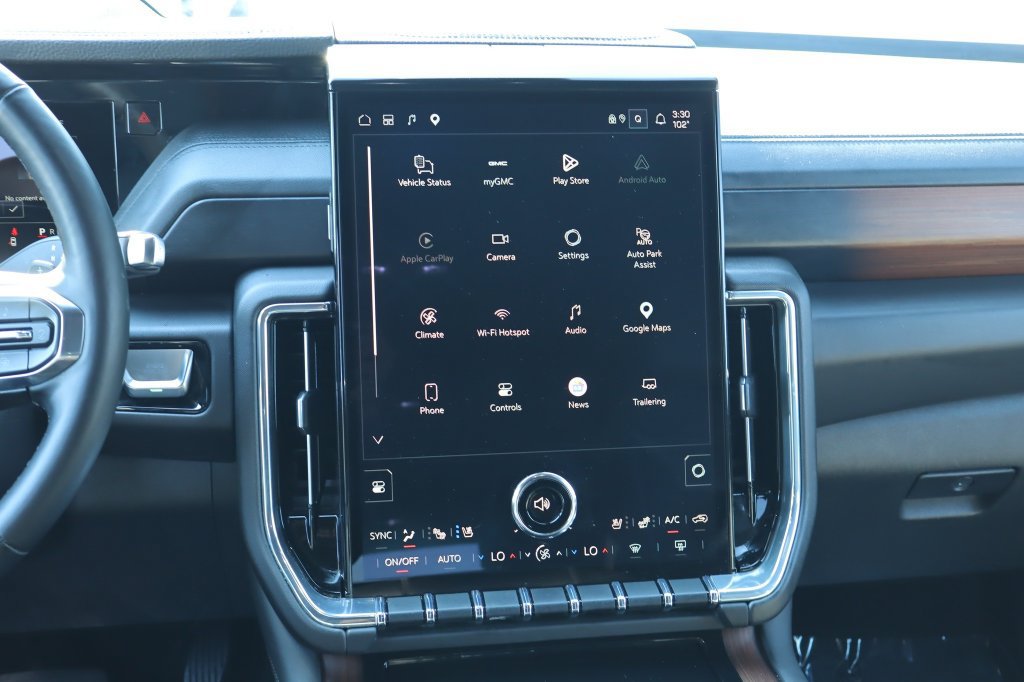 Used 2025 GMC Yukon XL Denali AWD/4WD image 28