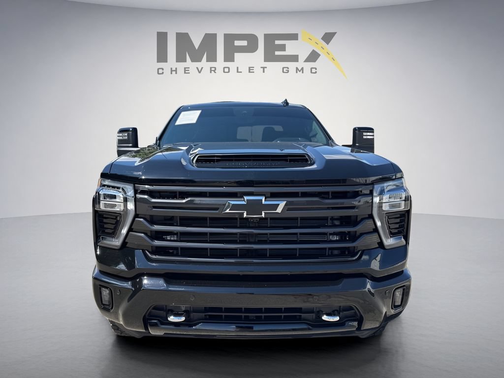 Used 2026 Chevrolet Silverado 2500 High Country w/ High Country Premium Package AWD/4WD image 8
