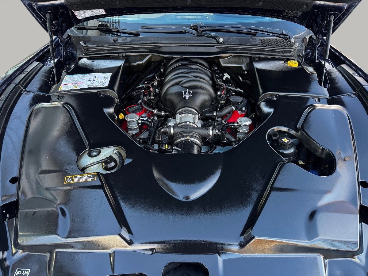 Used 2013 Maserati GranTurismo Sport RWD image 13