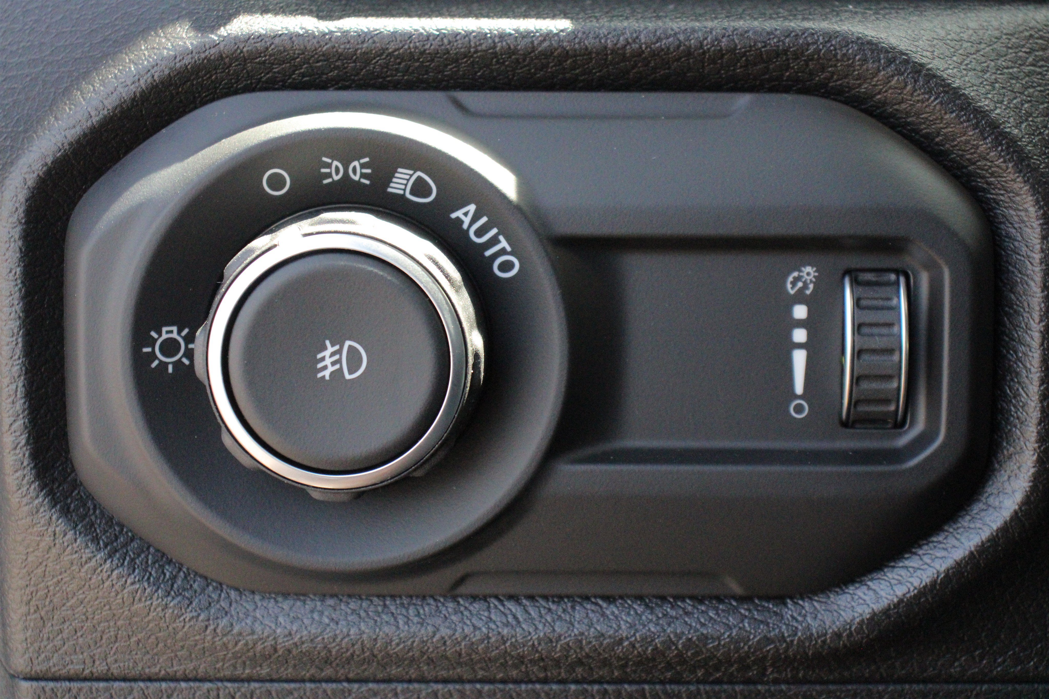 New 2026 Jeep Wrangler Unlimited Sport AWD/4WD image 11