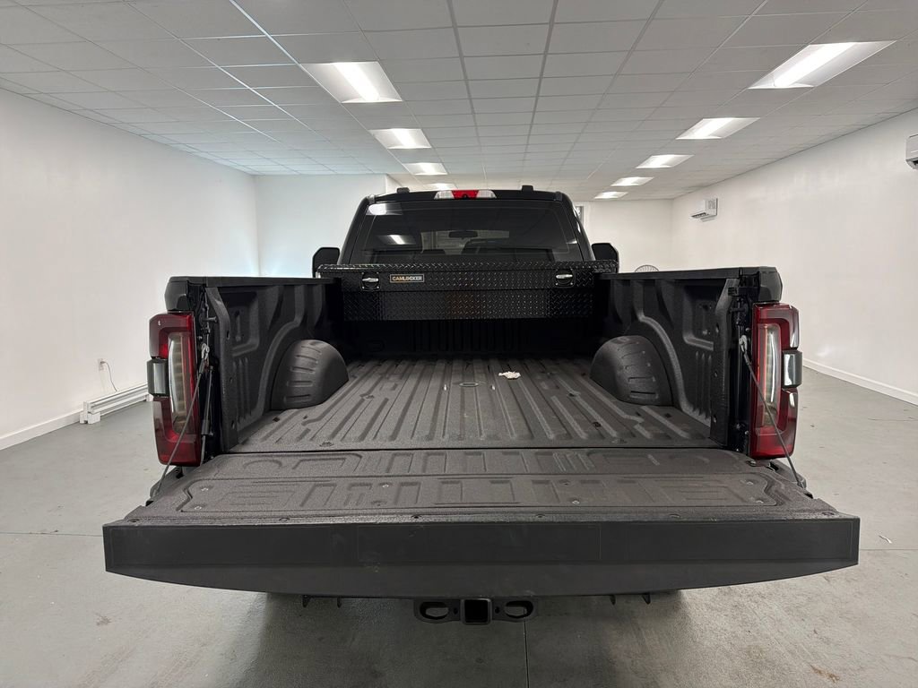 Used 2023 Ford F250 XL w/ STX Appearance Package AWD/4WD image 8