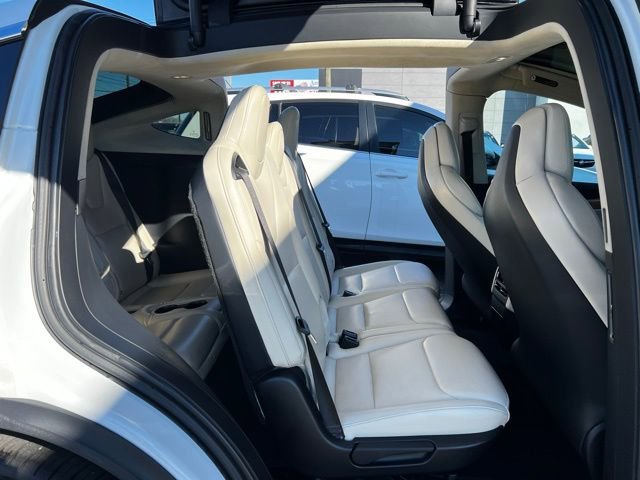 Used 2018 Tesla Model X 100D image 17