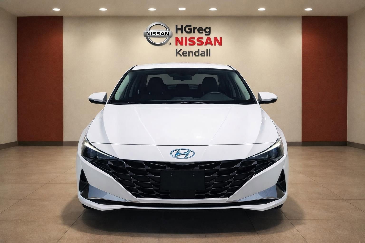 Used 2023 Hyundai Elantra Limited FWD image 5