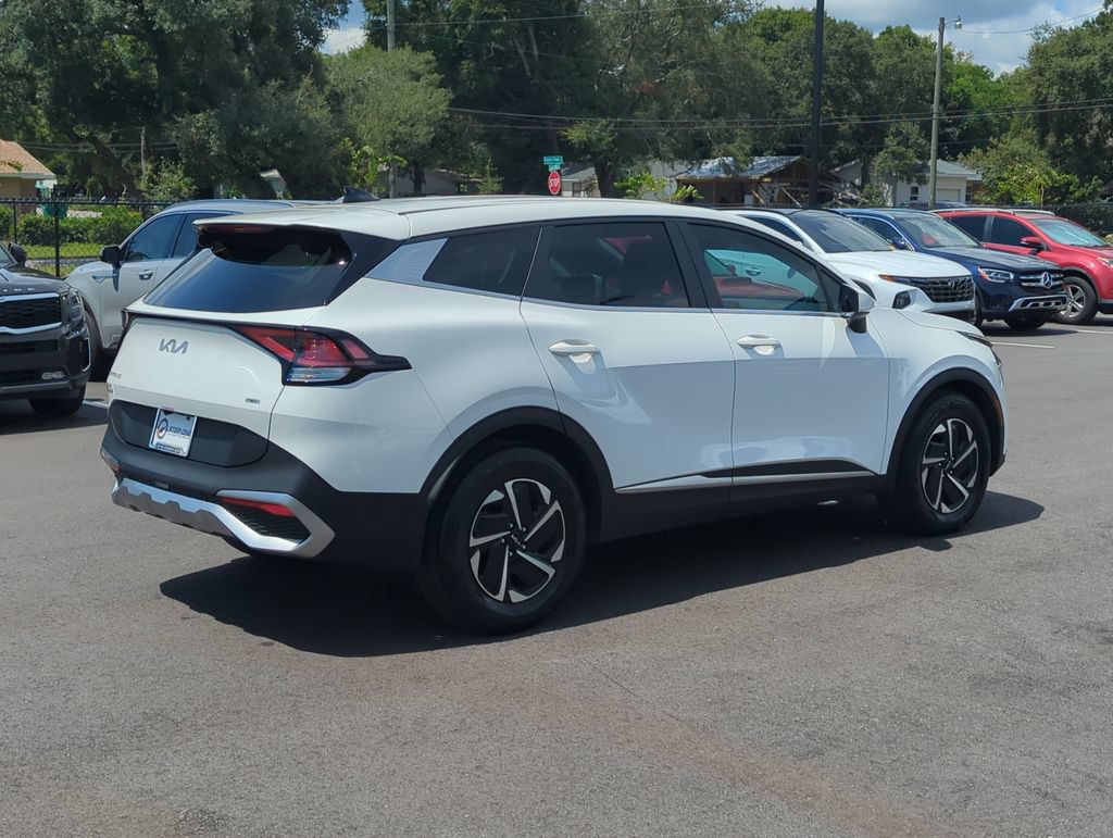 Used 2025 Kia Sportage LX FWD image 7