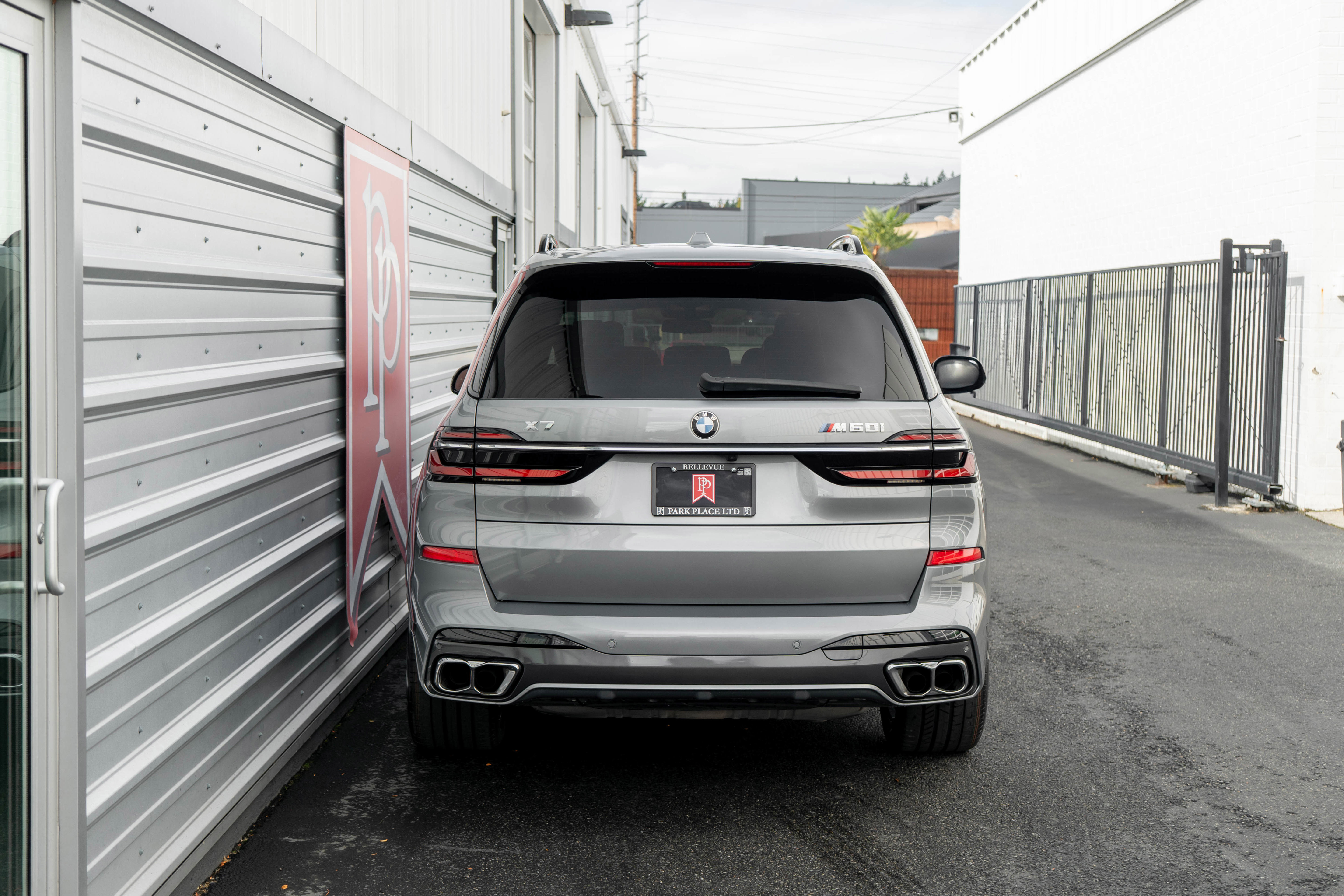 Used 2023 BMW X7 M60i image 68