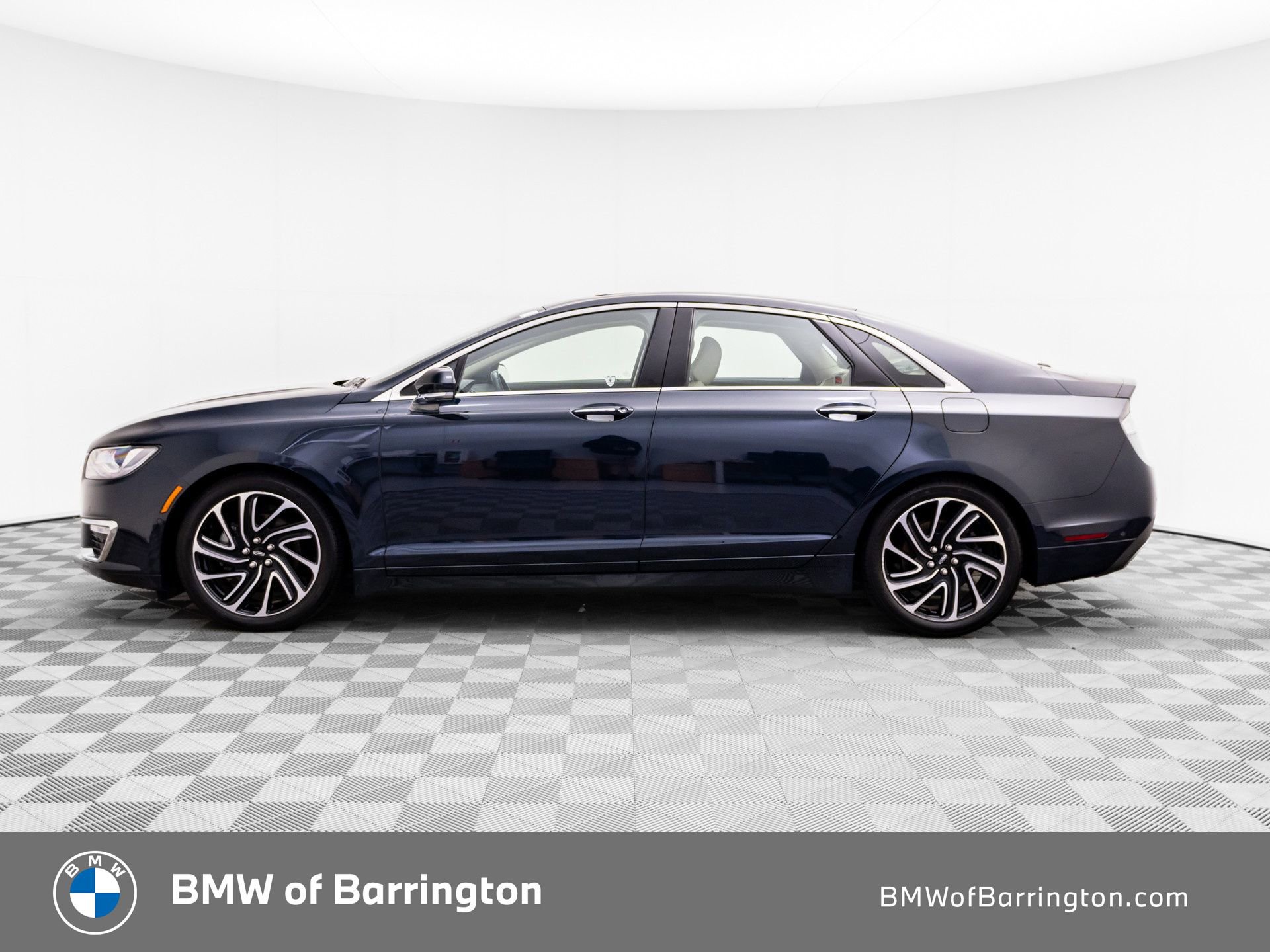 Used 2020 Lincoln MKZ Reserve image 2