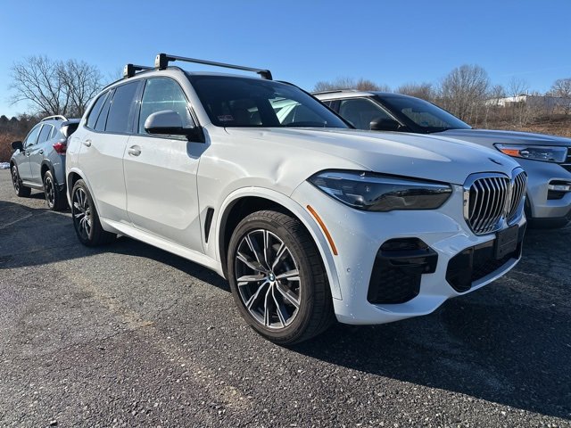 Used 2022 BMW X5 xDrive40i w/ M Sport Package image 1
