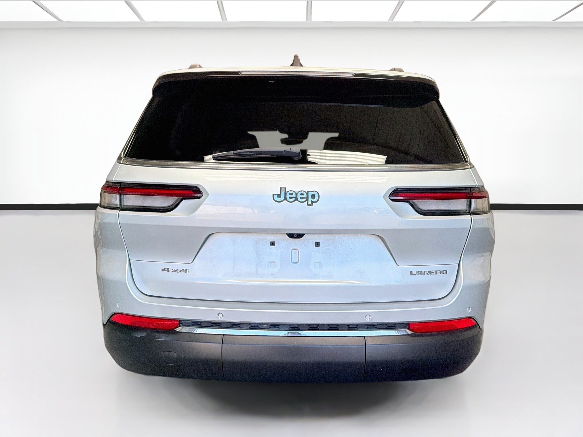 Used 2023 Jeep Grand Cherokee L Laredo AWD/4WD image 5