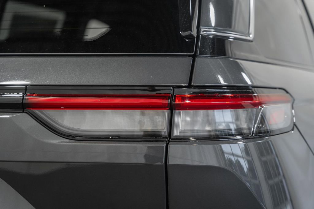 New 2025 Jeep Grand Cherokee Laredo X w/ Trailer Tow Package image 6