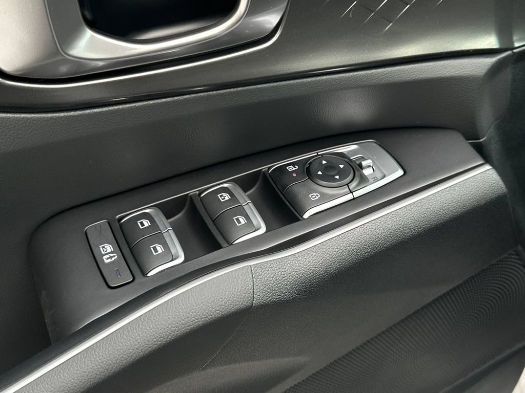 New 2026 Kia Sorento S FWD image 17