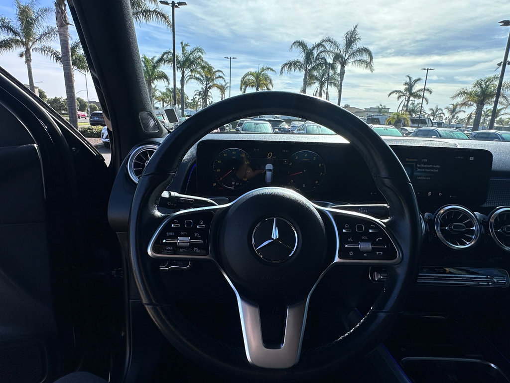 Used 2022 Mercedes-Benz GLB 250 image 12