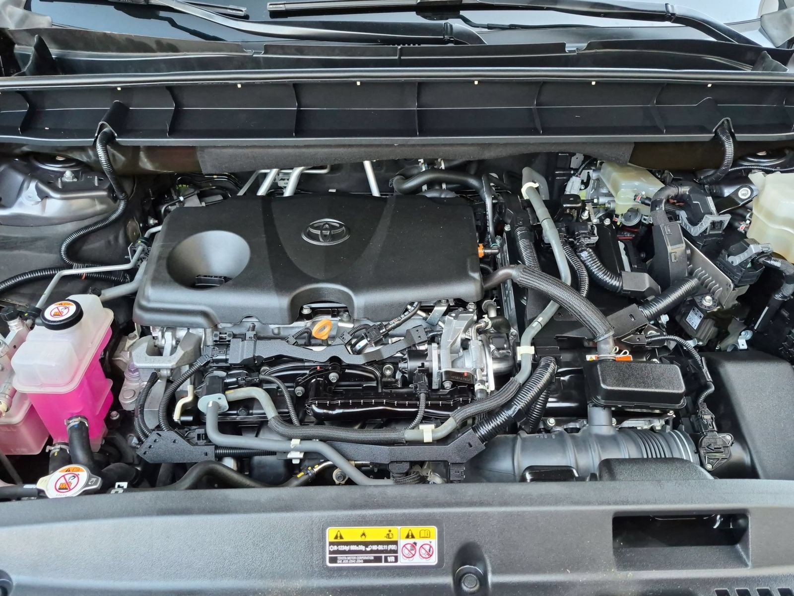 Used 2021 Toyota Highlander XLE FWD image 29