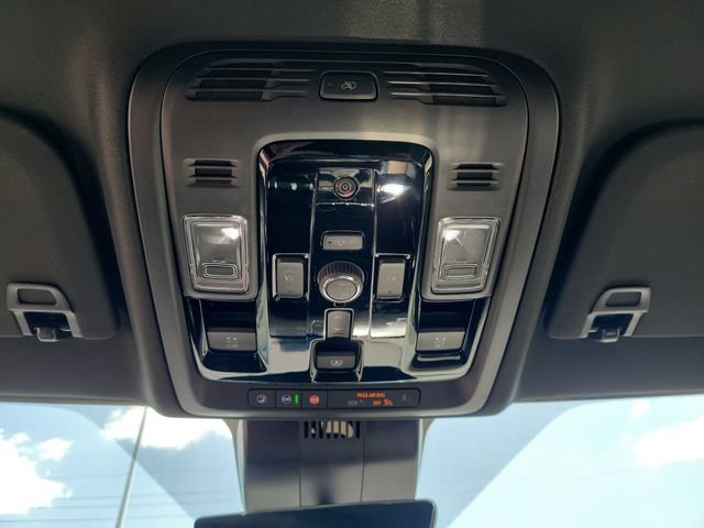 New 2026 GMC Yukon Denali w/ Denali Reserve Package AWD/4WD image 31