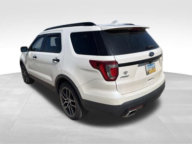 Used 2017 Ford Explorer Sport w/ Equipment Group 401A AWD/4WD image 5