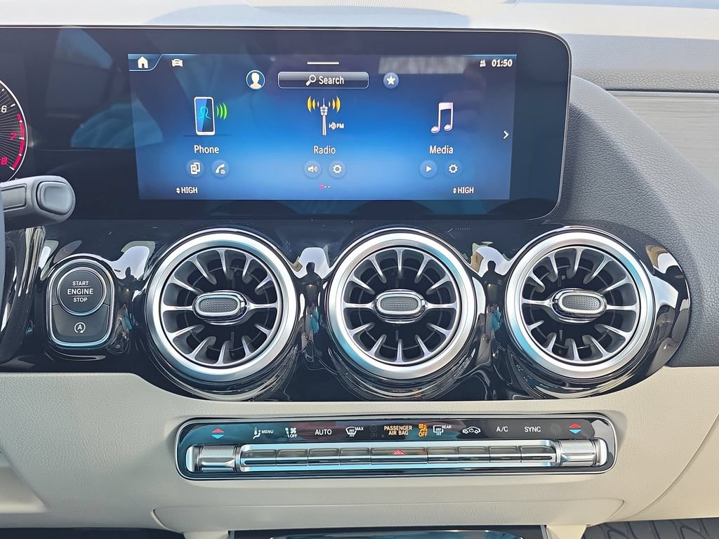 New 2026 Mercedes-Benz GLA 250 4MATIC image 24