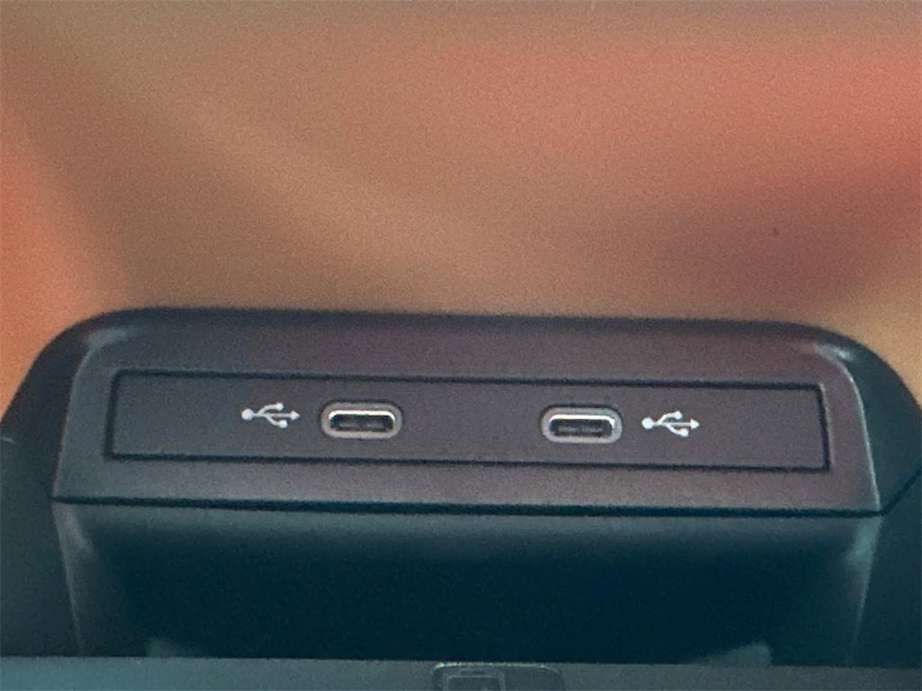 New 2025 Volkswagen ID. Buzz 1st Edition image 13