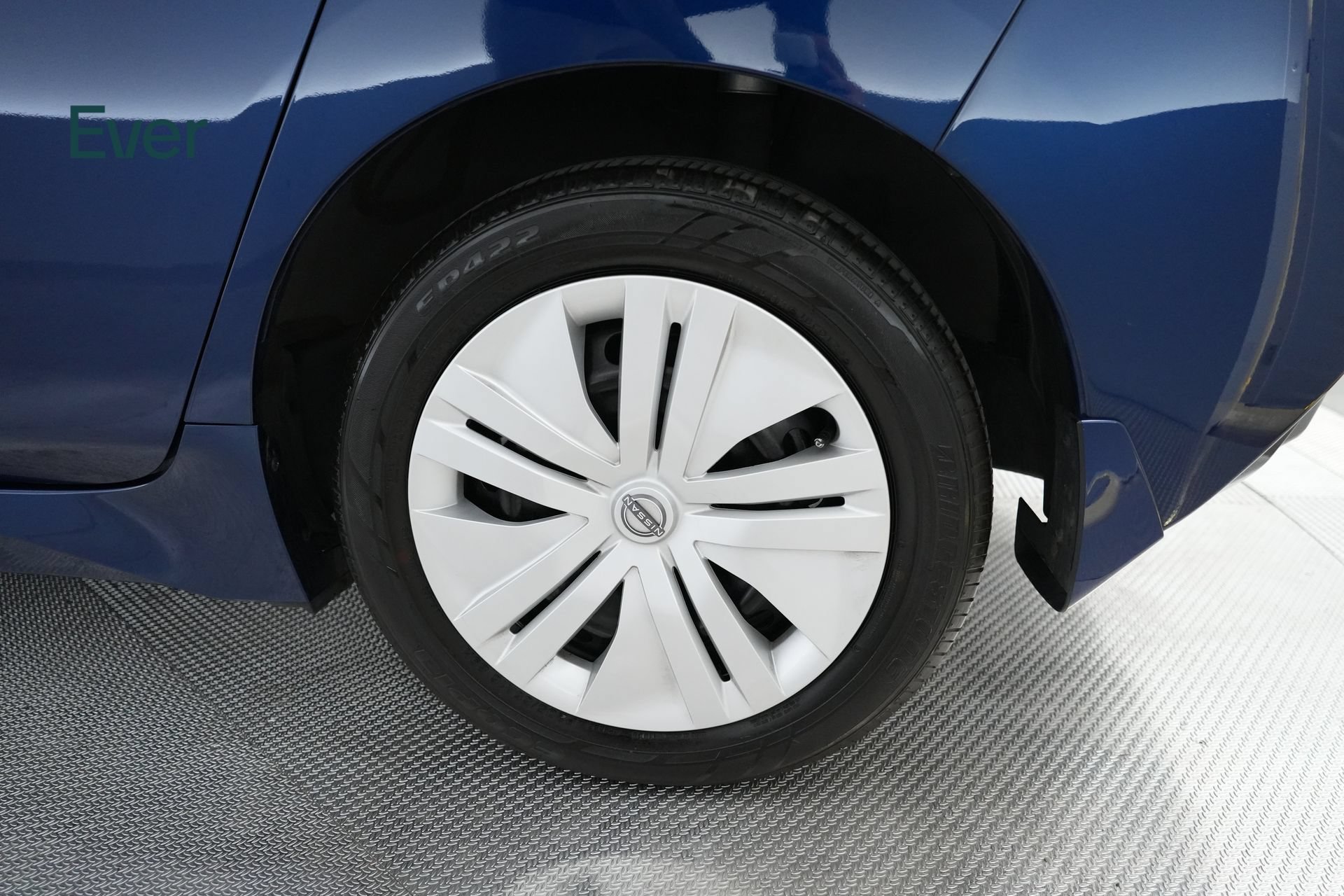 Used 2025 Nissan Leaf S FWD image 21