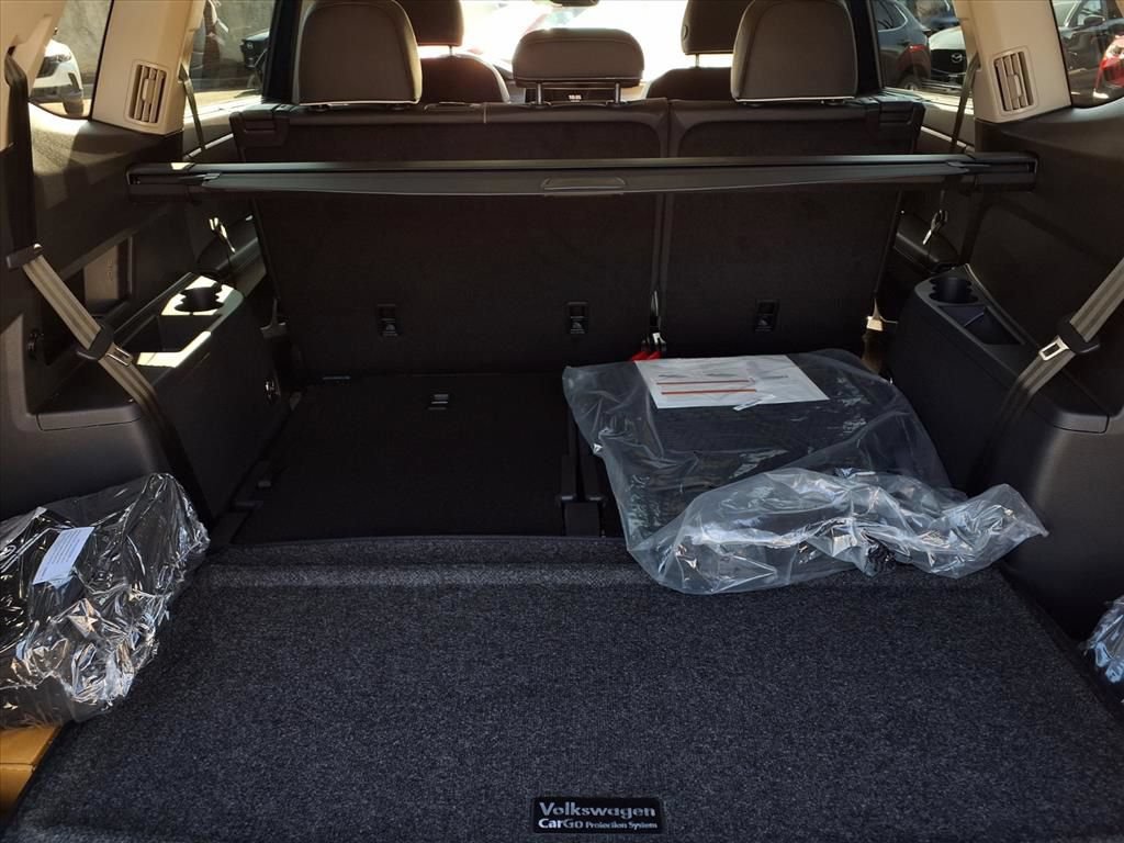 New 2026 Volkswagen Atlas SEL Premium R-Line AWD/4WD image 6