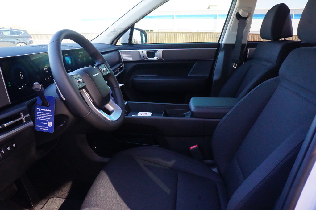 New 2026 Hyundai Santa Fe SE FWD image 16