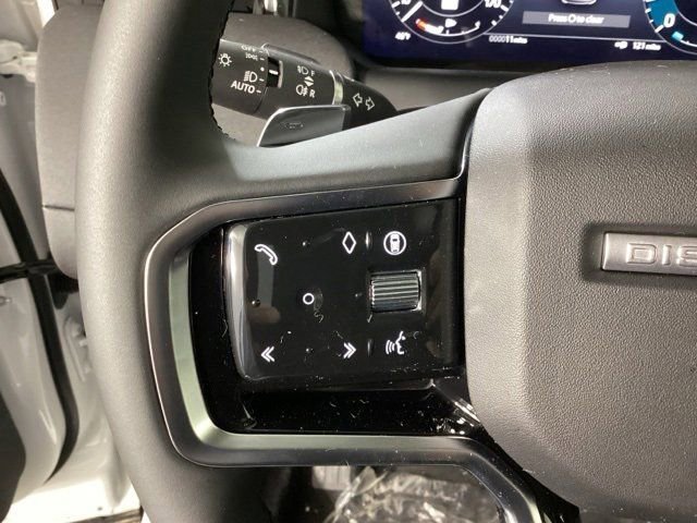 Certified 2025 Land Rover Discovery Sport S image 23