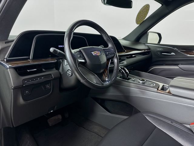 Used 2024 Cadillac Escalade ESV Luxury image 9